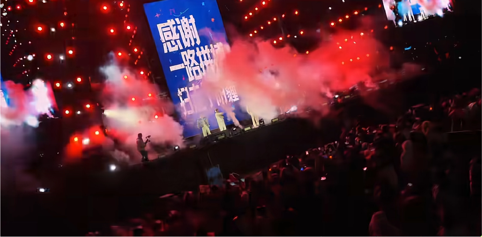 数字舞美与工程执行 ›